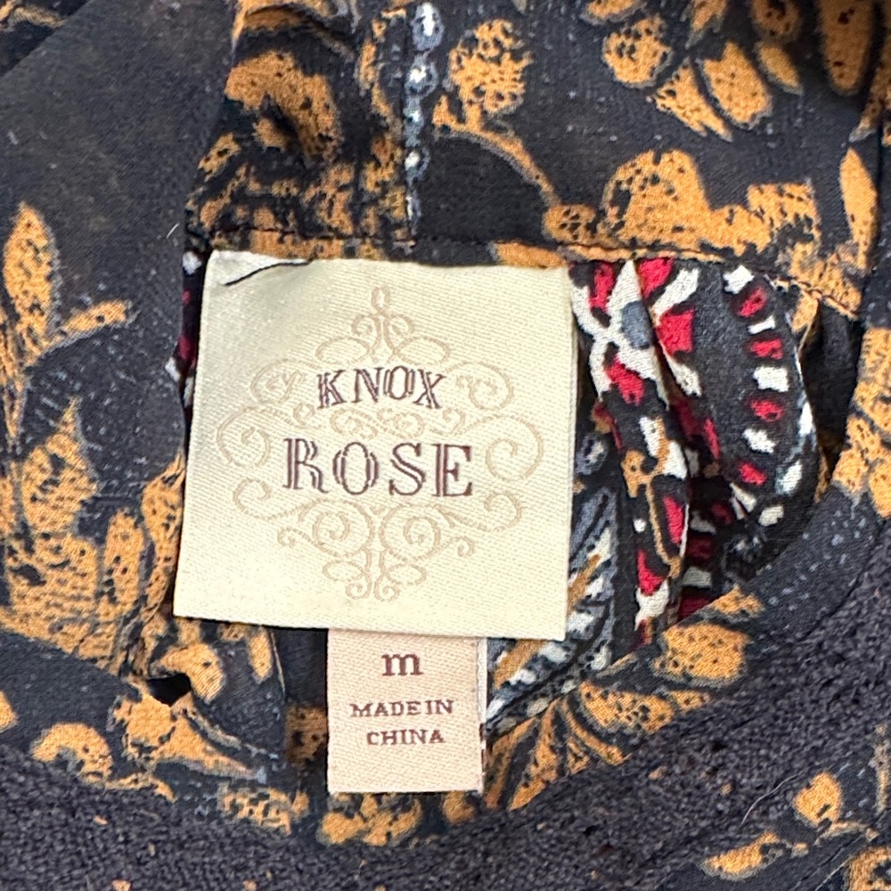 Knox Rose Navy and Beige Patterned Blouse - Picture 15 of 16